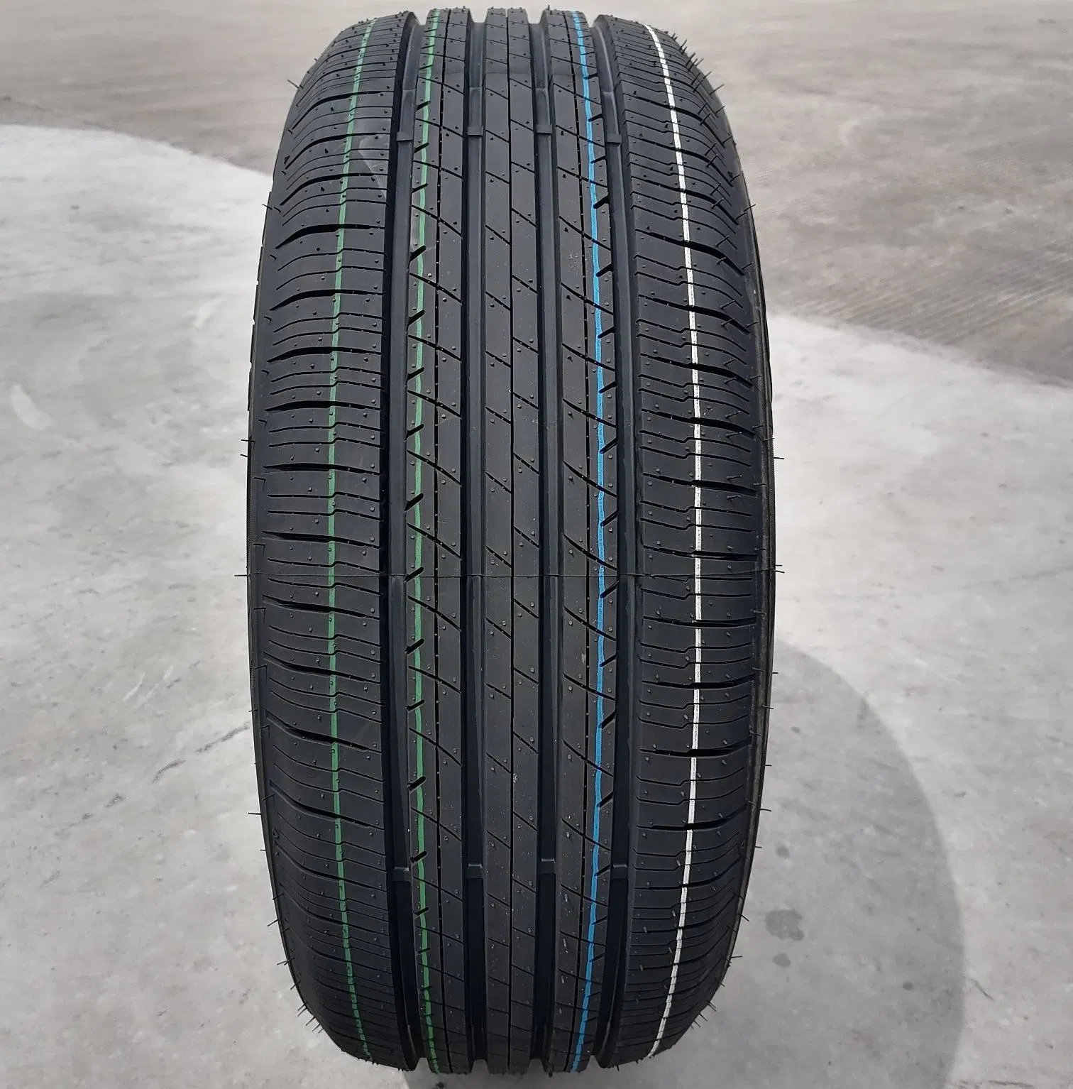 Good Quality UHP HP PCR Passenger Car Drifting Racing Run-Flat at Mt Ht LTR PCR Car Tyres 205/55/16 195/60/16 205/65/15 205/60/15 Car Tires R16 R17 R18 Saso Gcc