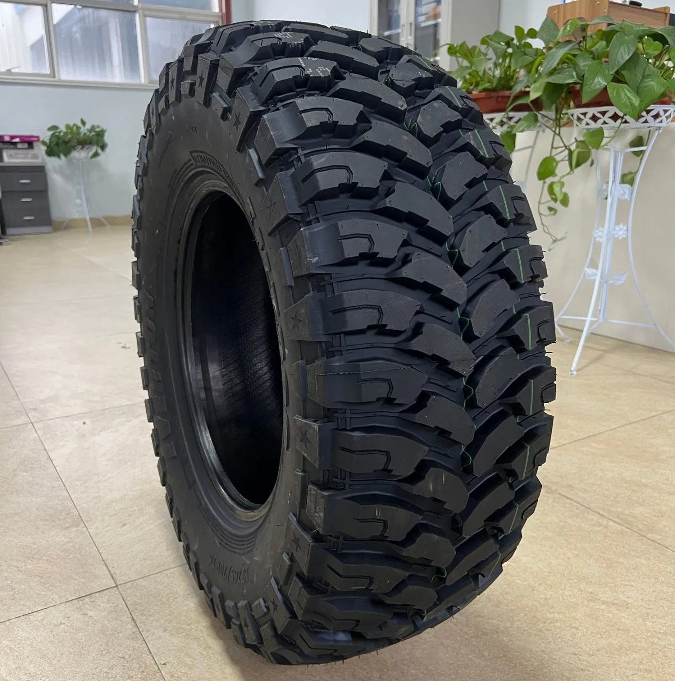 Mud Terrain M/T Tyre, Lt35*12.5r20-10pr Lt37*13.5r22-10pr