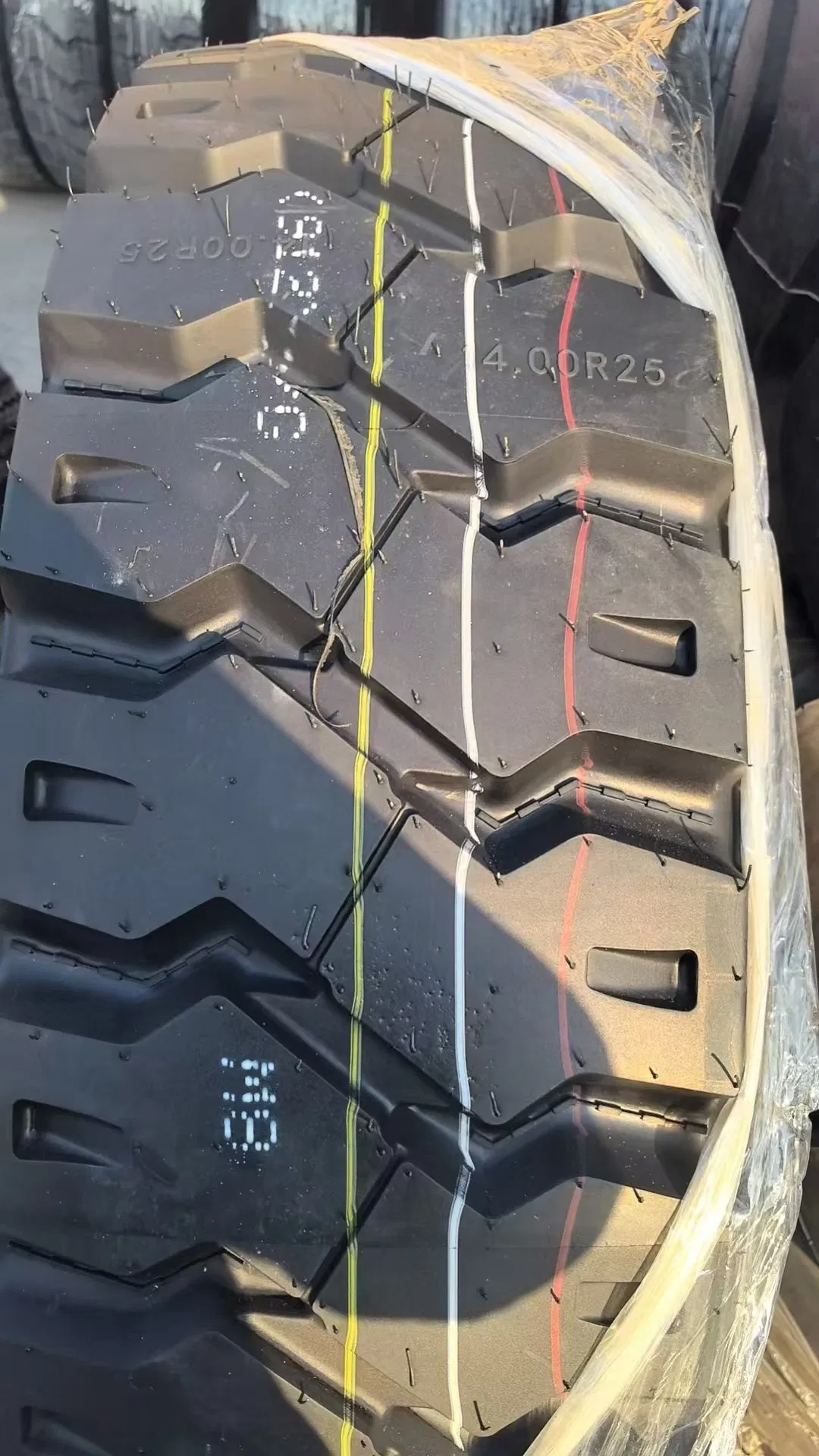 OTR Tire Tyre for Various Construction Machinery Vehicles Material Handling Vehicles Yinbao Yb916 16.00r25 16.00r29 14.00r25 off The Road Tires