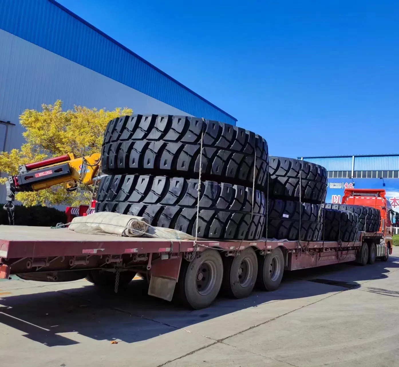China Top OTR Tires Hilo off-The-Road Tires for 33.00r51 with Factory Warranty and Wholesales Price