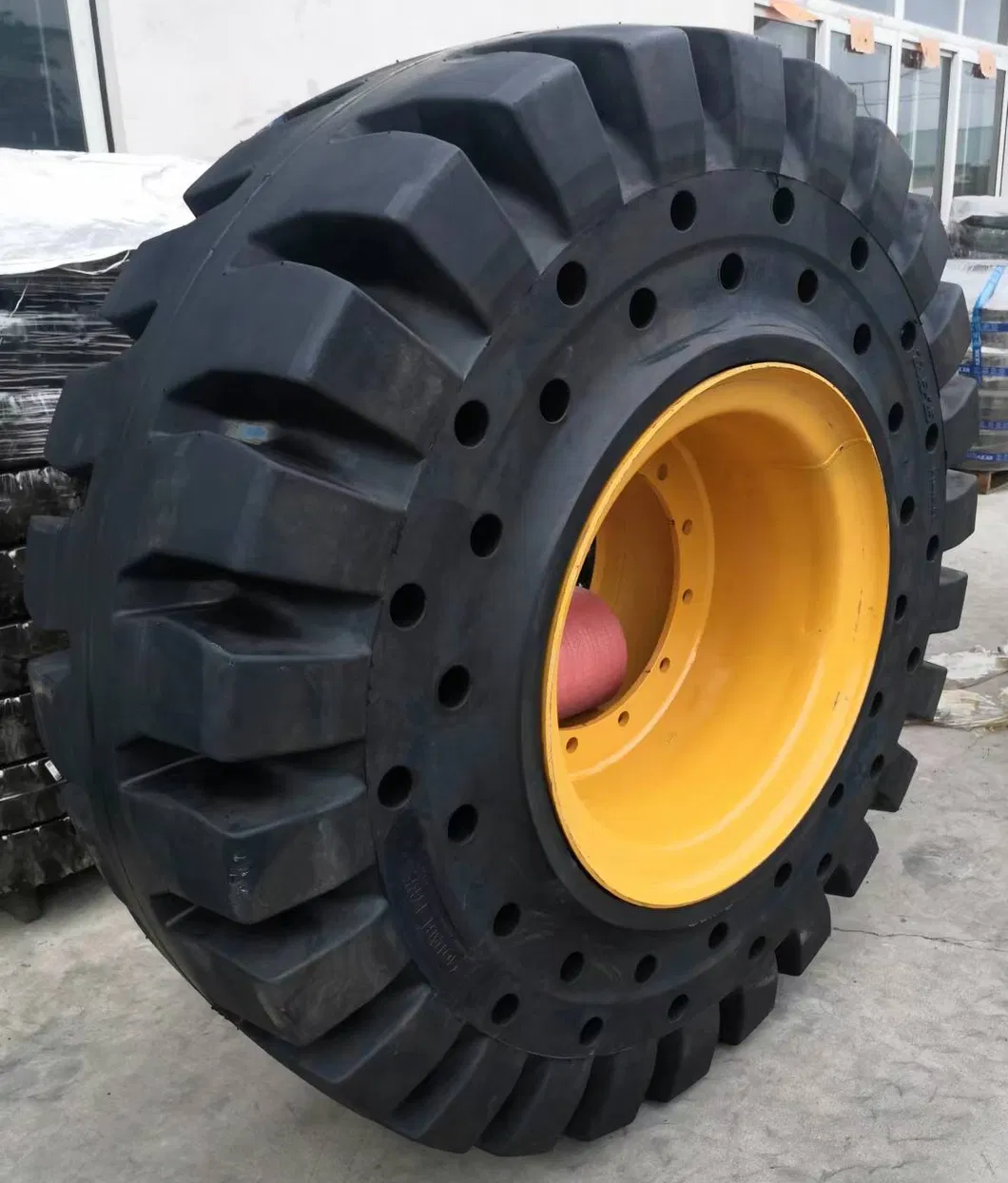 Solid OTR Tyre 3