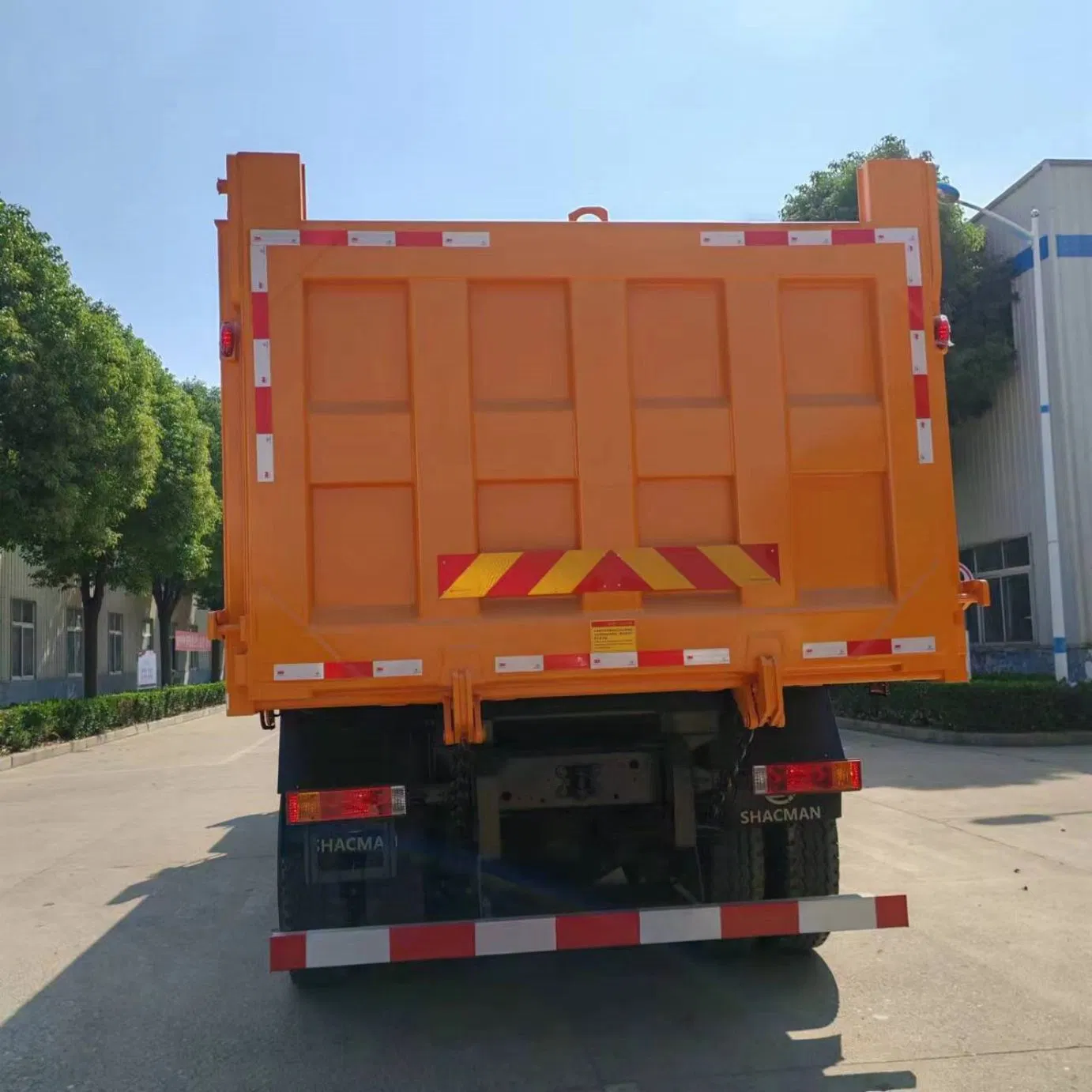 Commercial Tipper Lorry Sinotruk Shacman Construction Dump Truck Weichai 10 Wheel 6X4 8X4 400HP 430HP Heavy Duty Mining Cargo Tipping Tipper Water Dump Truck