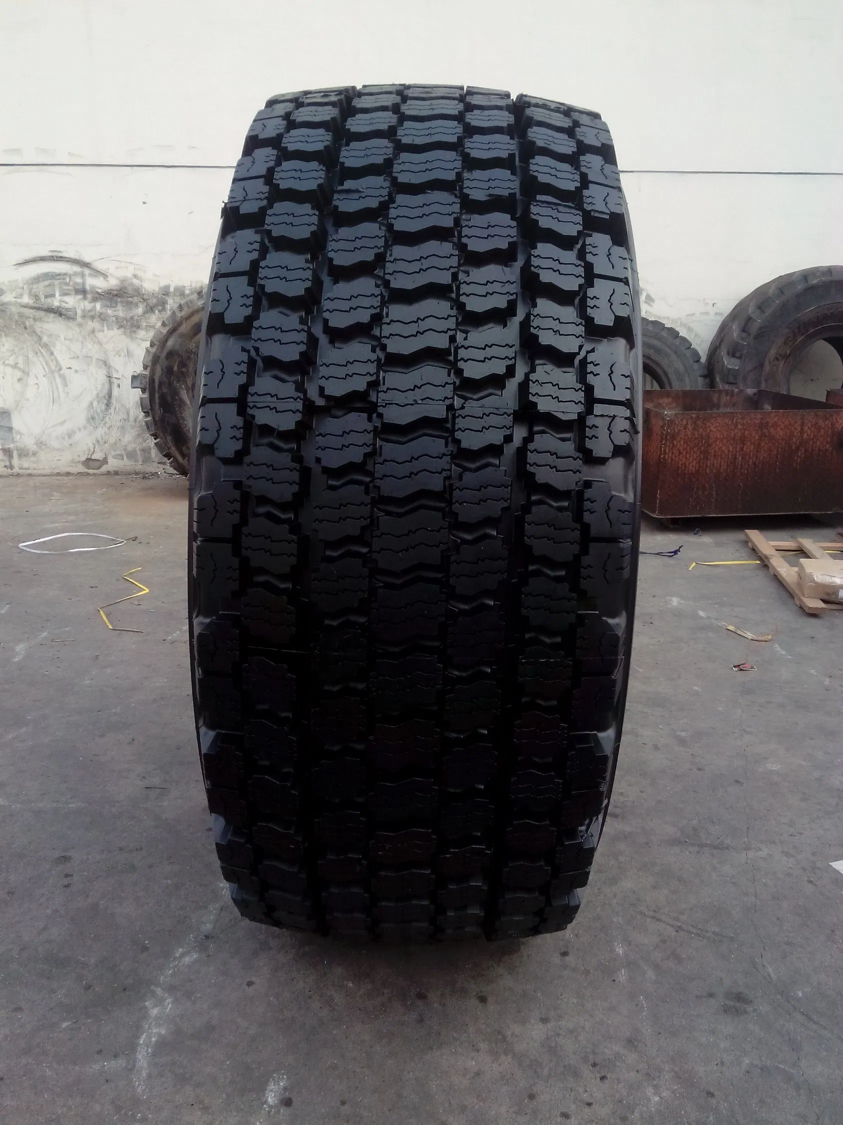 29.5r25 17.5r25 23.5r15 China Factory off The Road Tyre Radial OTR Tyre Snow
