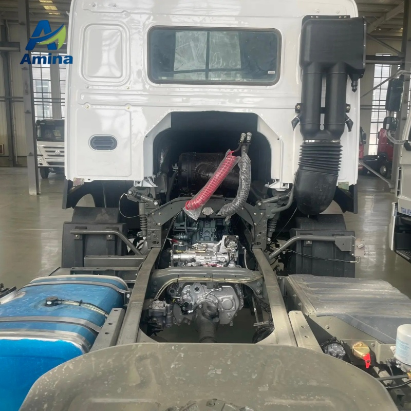 The Commercial Vehicle Sales of Second-Hand HOWO 4*2 380HP Tractors and Trucks in Nigeria