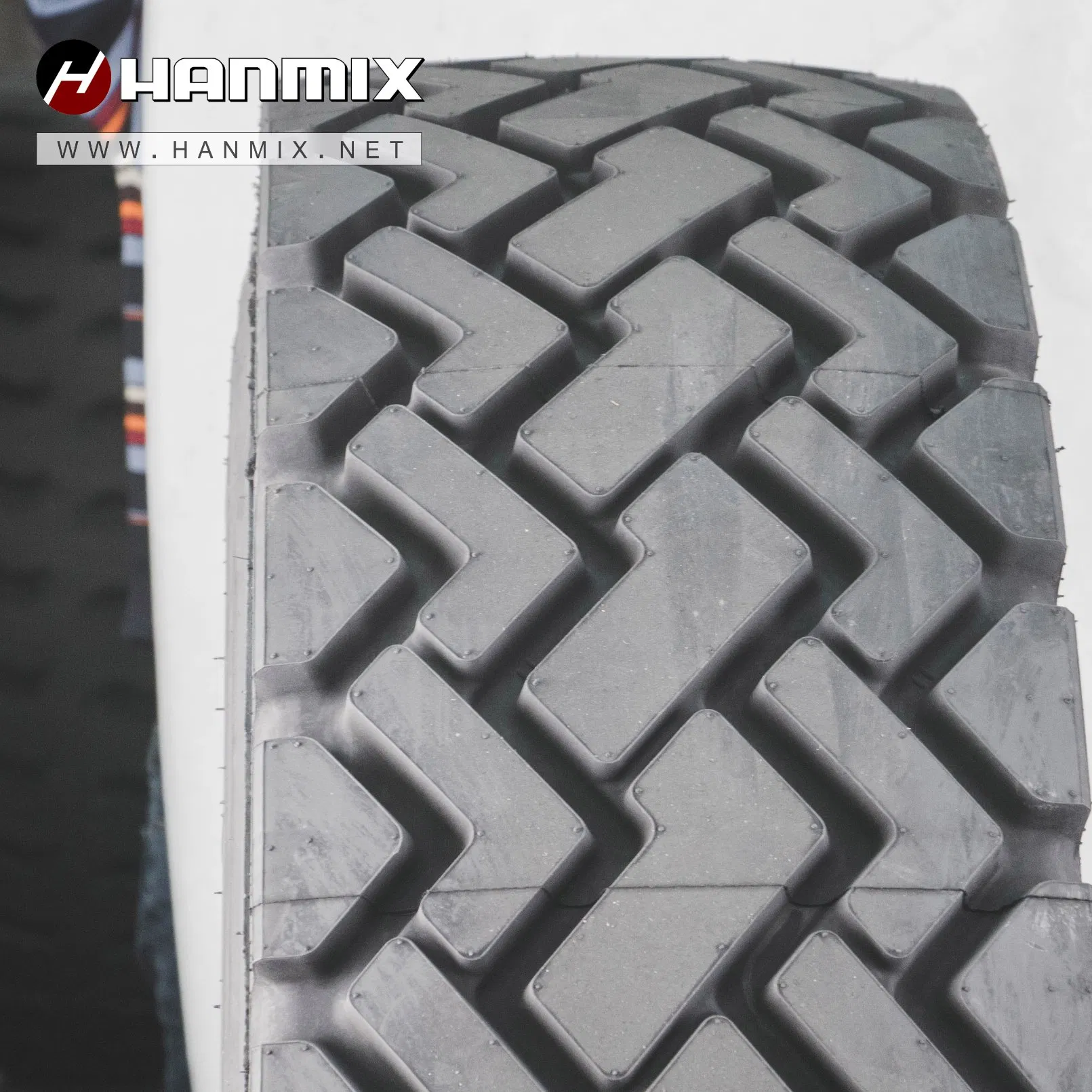 Hanmix off-The-Road Radial Tire Ind Cranes, Fire Rescue E2/L2 E3/L3 E4/L4 OTR Radial Tyres Tires 18.00r25 (505/95R25)