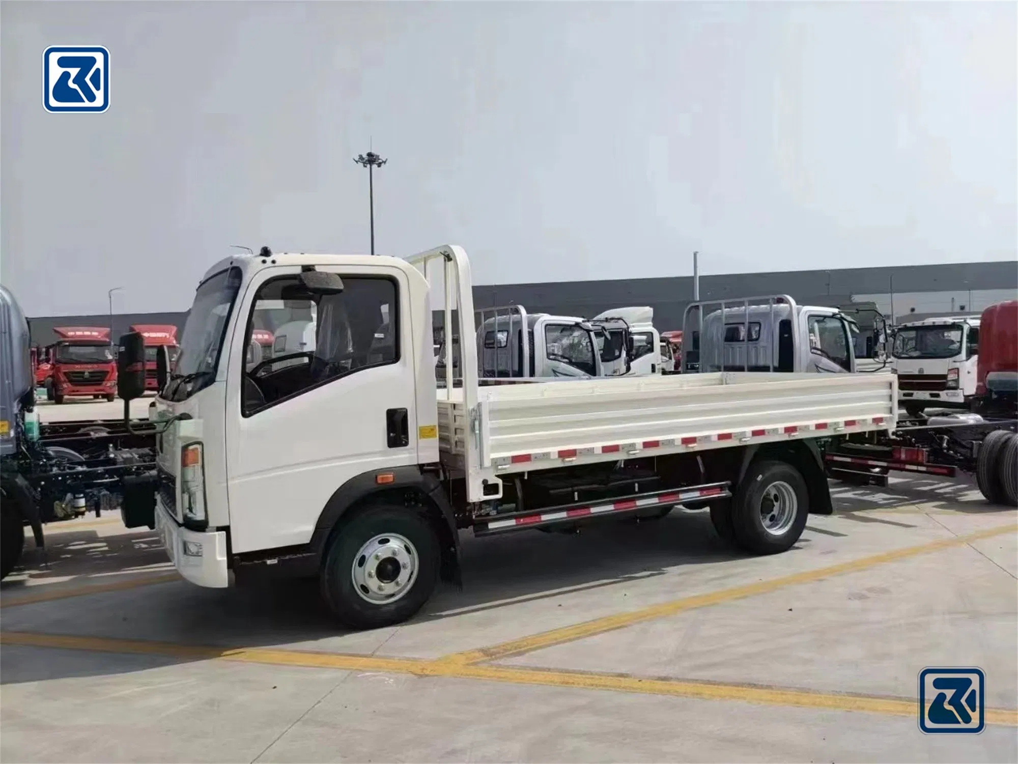 Brand New Sinotruk/Sinotruck HOWO Right Hand Drive 4X2 6wheeler Mini Light Duty Cargo Truck