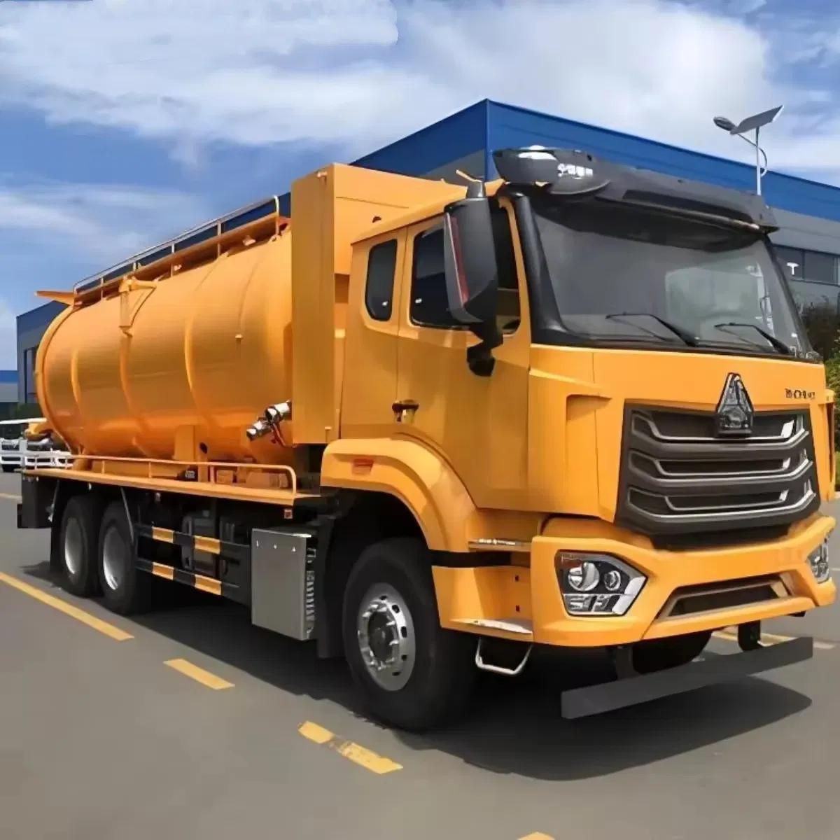 Light Duty HOWO 4X2 6X4 8X4 6 Wheels 2 Axles Manual Diesel Suction Sewage &amp; Cleaning Truck