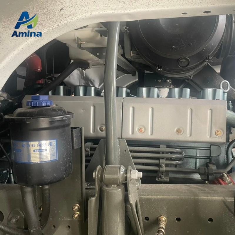 The Commercial Vehicle Sales of Second-Hand HOWO 4*2 380HP Tractors and Trucks in Nigeria