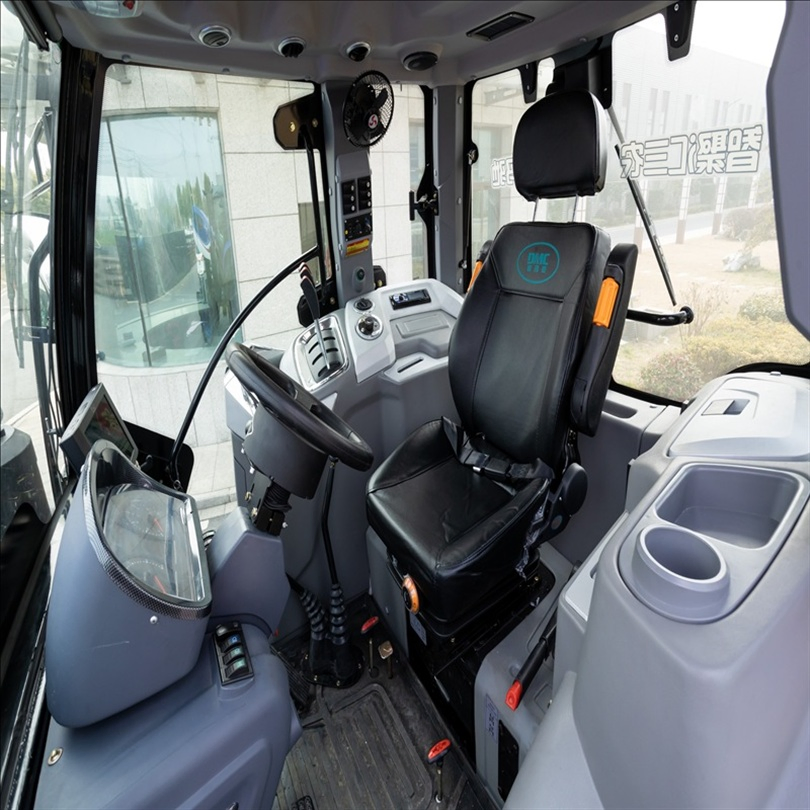 Advanced Agricultural Tractor for Optimal Crop Production Efficiency