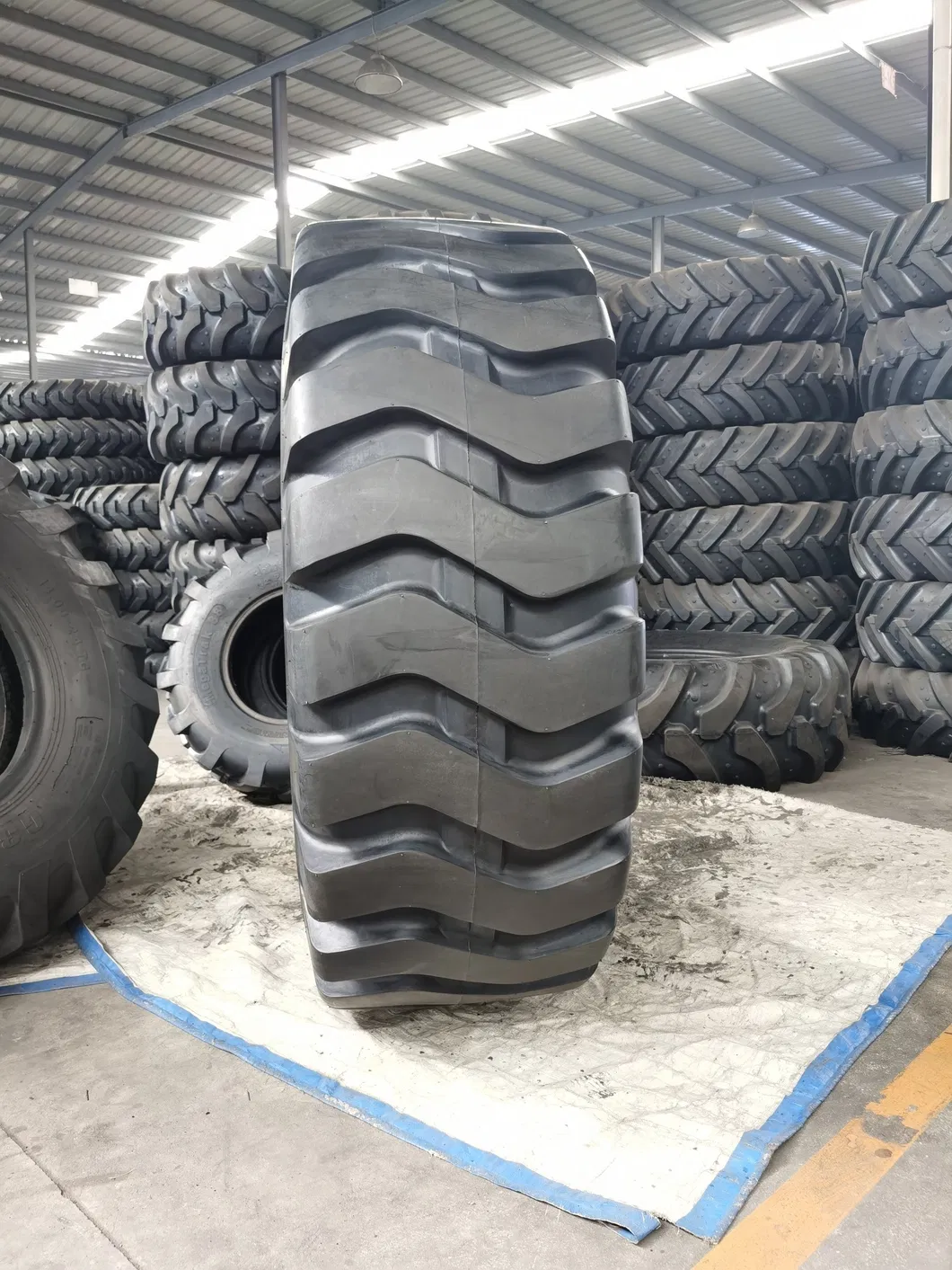 Bias Tyre OTR Industrial Nylon Tires
