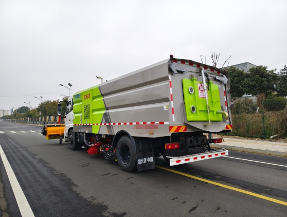 Durable Commercial Road Sweeper Truck with 5cbm Garbage Volume for Sale