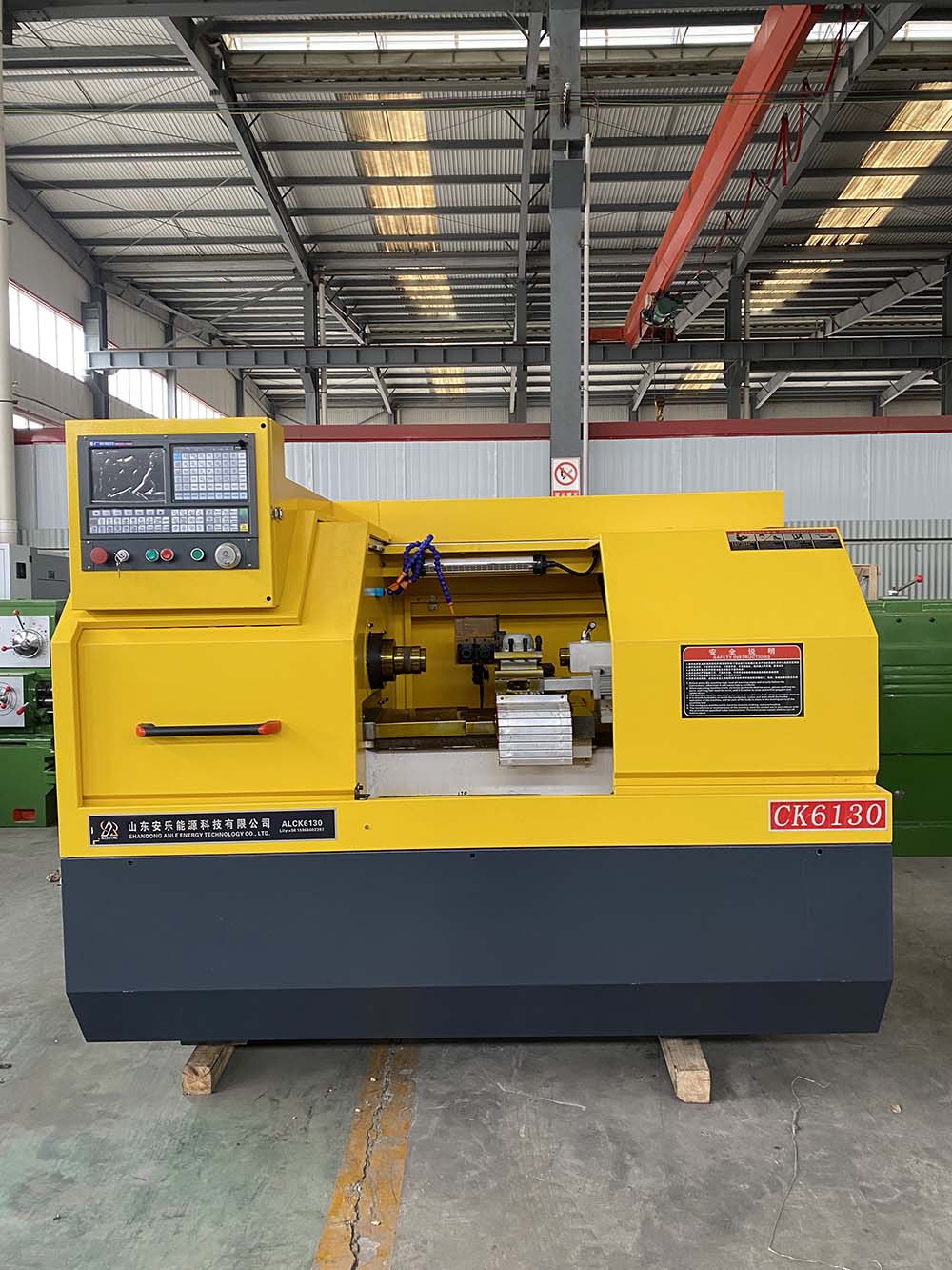 High-precision Automatic Rim Repair Lathe Cnc Alloy Wheel Diamond Cutting Machine CK6130 Gubot Horizontal Lathe