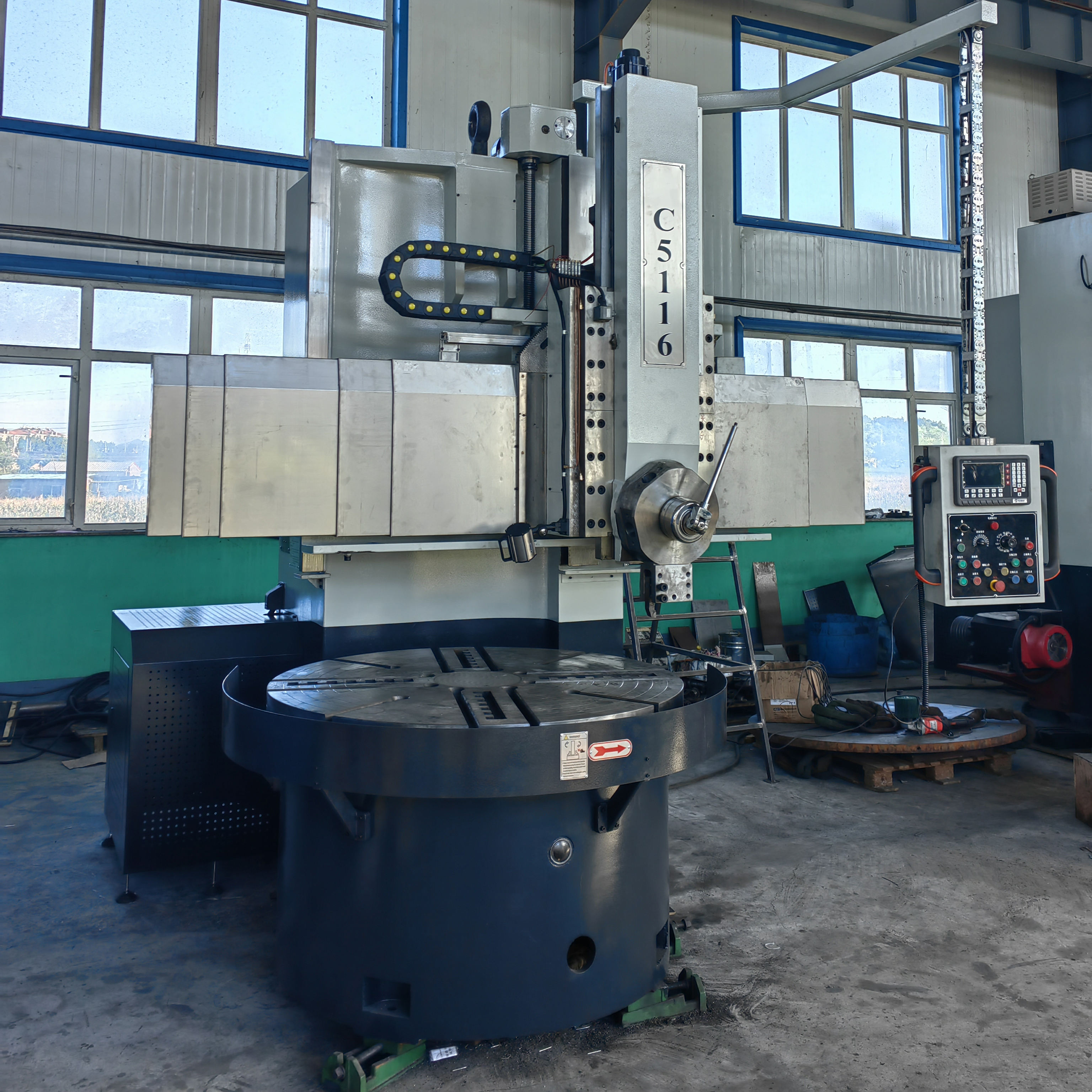 Highly Efficient Heavy Duty CNC Turning Metal Vertical Lathe Machine 220V for Large Diameter Workpieces