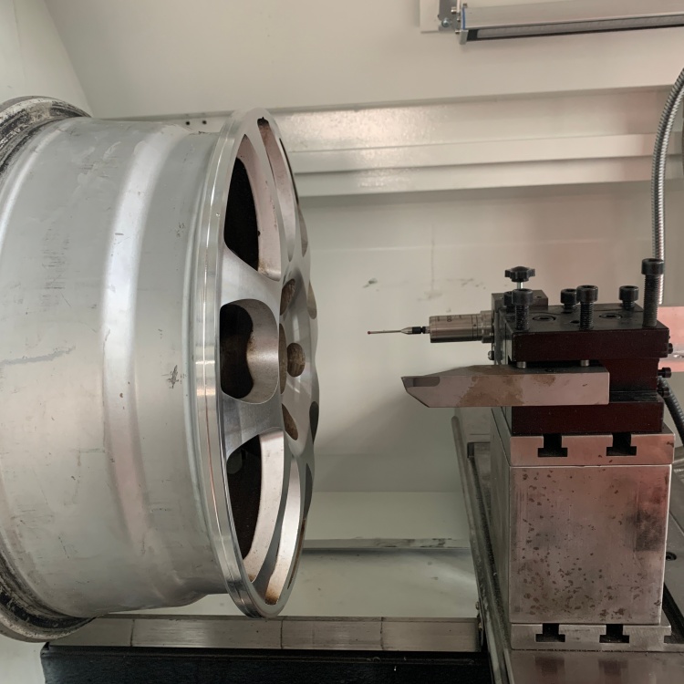 Wheel Repair Lathe Product Image 4