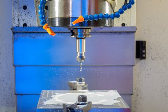 Machining curved surfaces