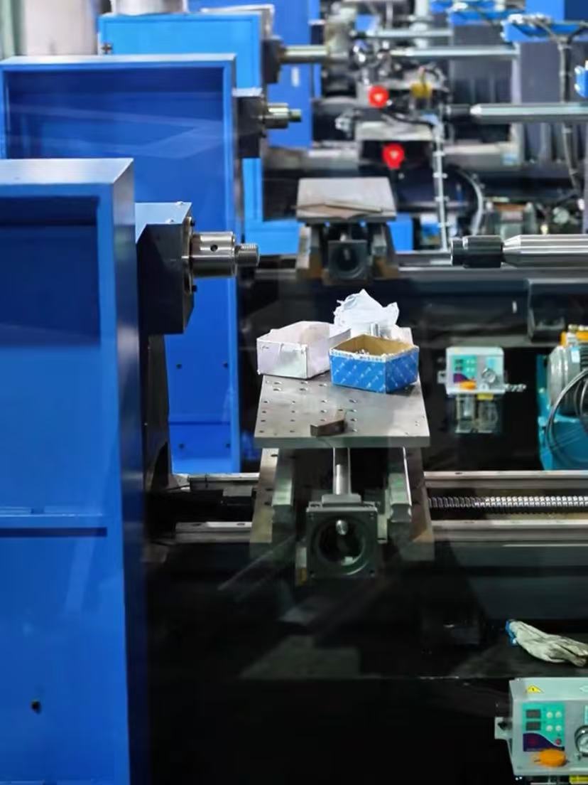 Langruixing High-Speed Automatic Mechanical Arm Metal CNC Spinning Machine Competitive Price 220V 3.5kW