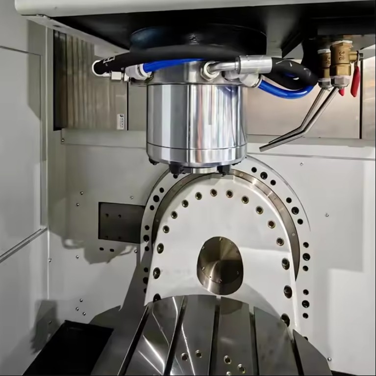 High-Speed Vertical Metal Milling Machine Aerospace Ceramics CNC Lathe BT40 Spindle Taper Fanuc Control Machining Center