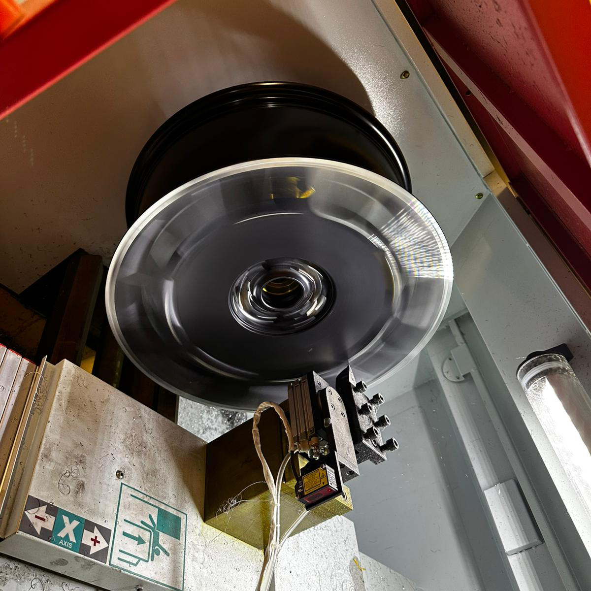 Wheel Repair Machine Detail 1
