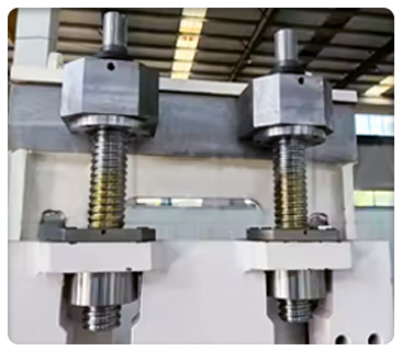High precision ball screw
