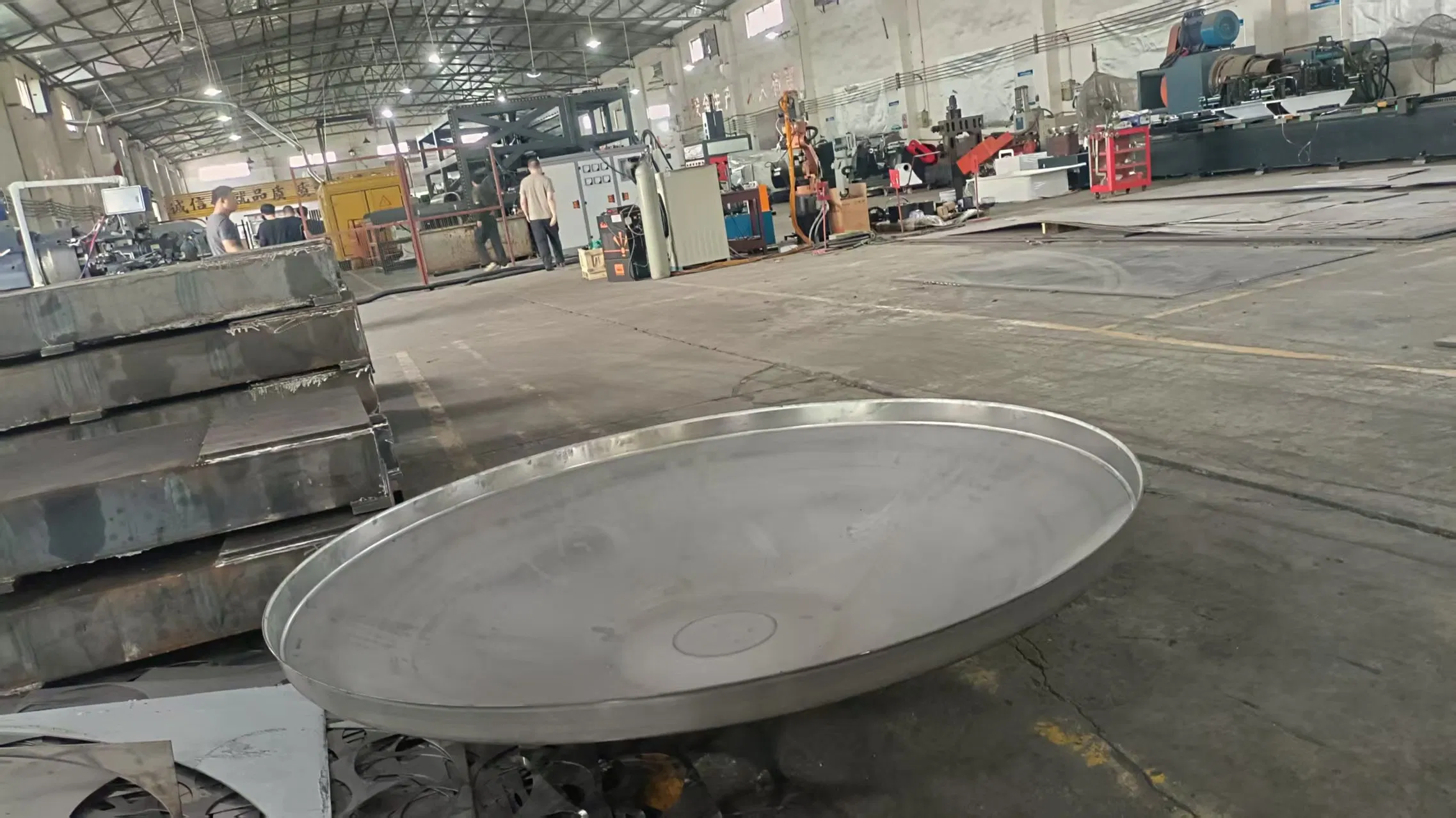 Dish Head Spinning Pressing Machine for Road Tankers Production