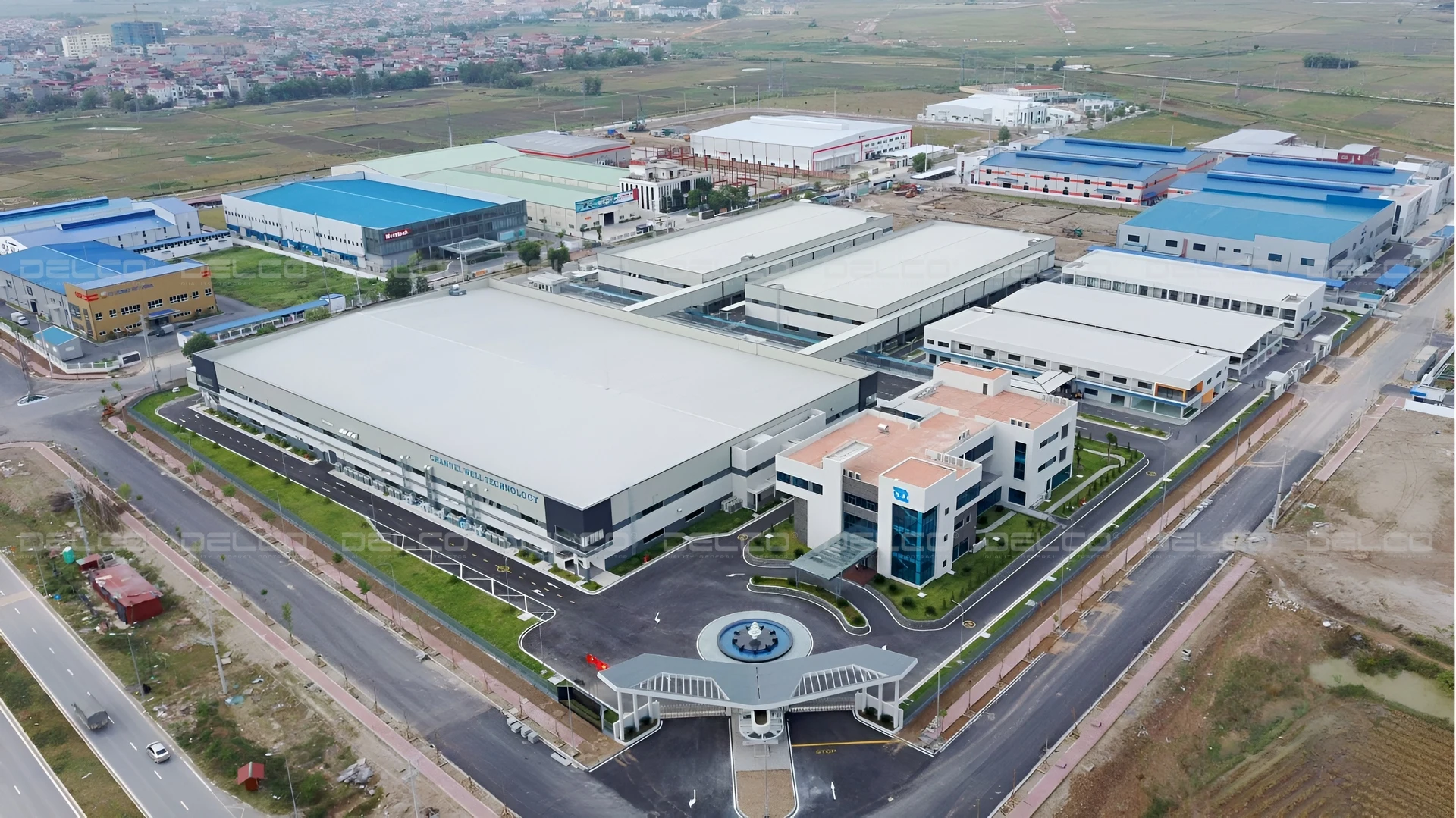 ZRF High-Precision CNC Metal Spinning Equipment
