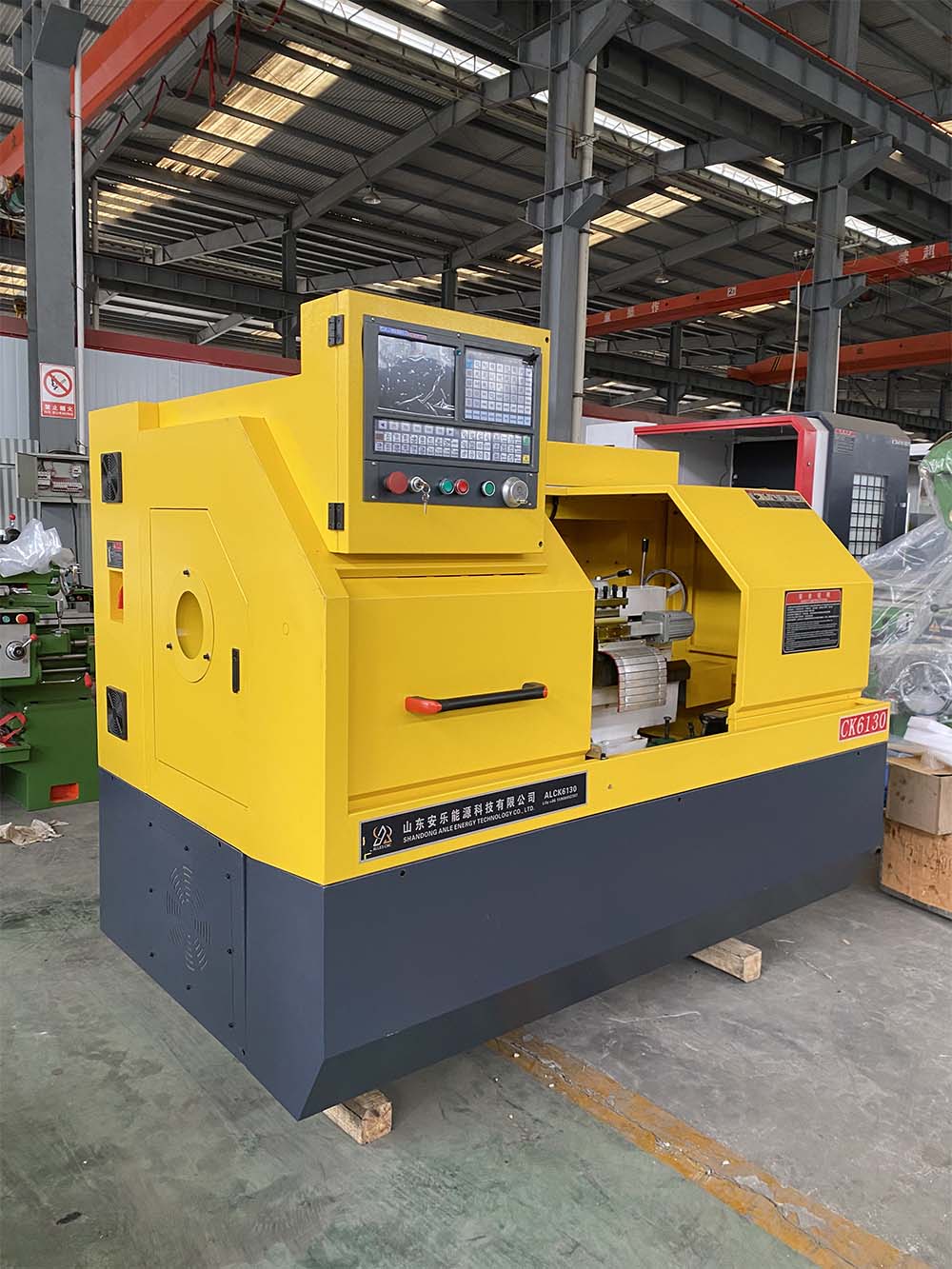 High-precision Automatic Rim Repair Lathe Cnc Alloy Wheel Diamond Cutting Machine CK6130 Gubot Horizontal Lathe