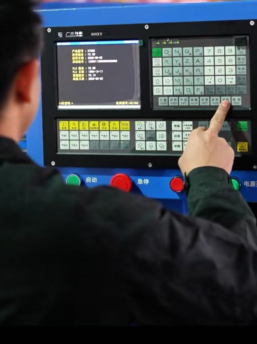 Dual-spindle Heavy Vertical CNC Spinning Machine for Efficient Metal Processing of Large-scale Mechanical Components and Molds.