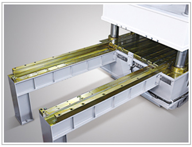 Shuttle Table