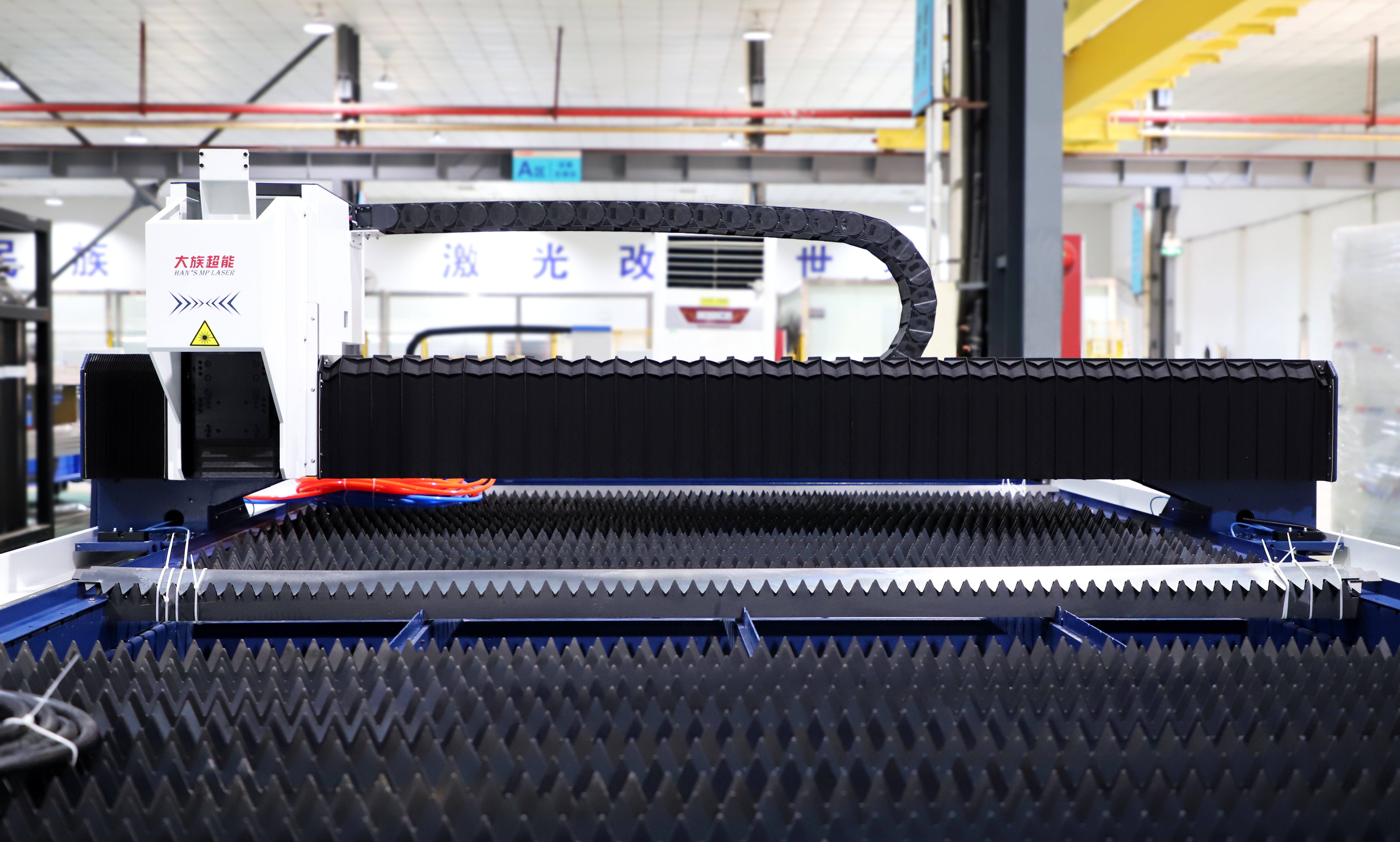 Han's Laser Professional 3Kw 6Kw CNC Fiber Laser Cutting Machine For Metal Plate