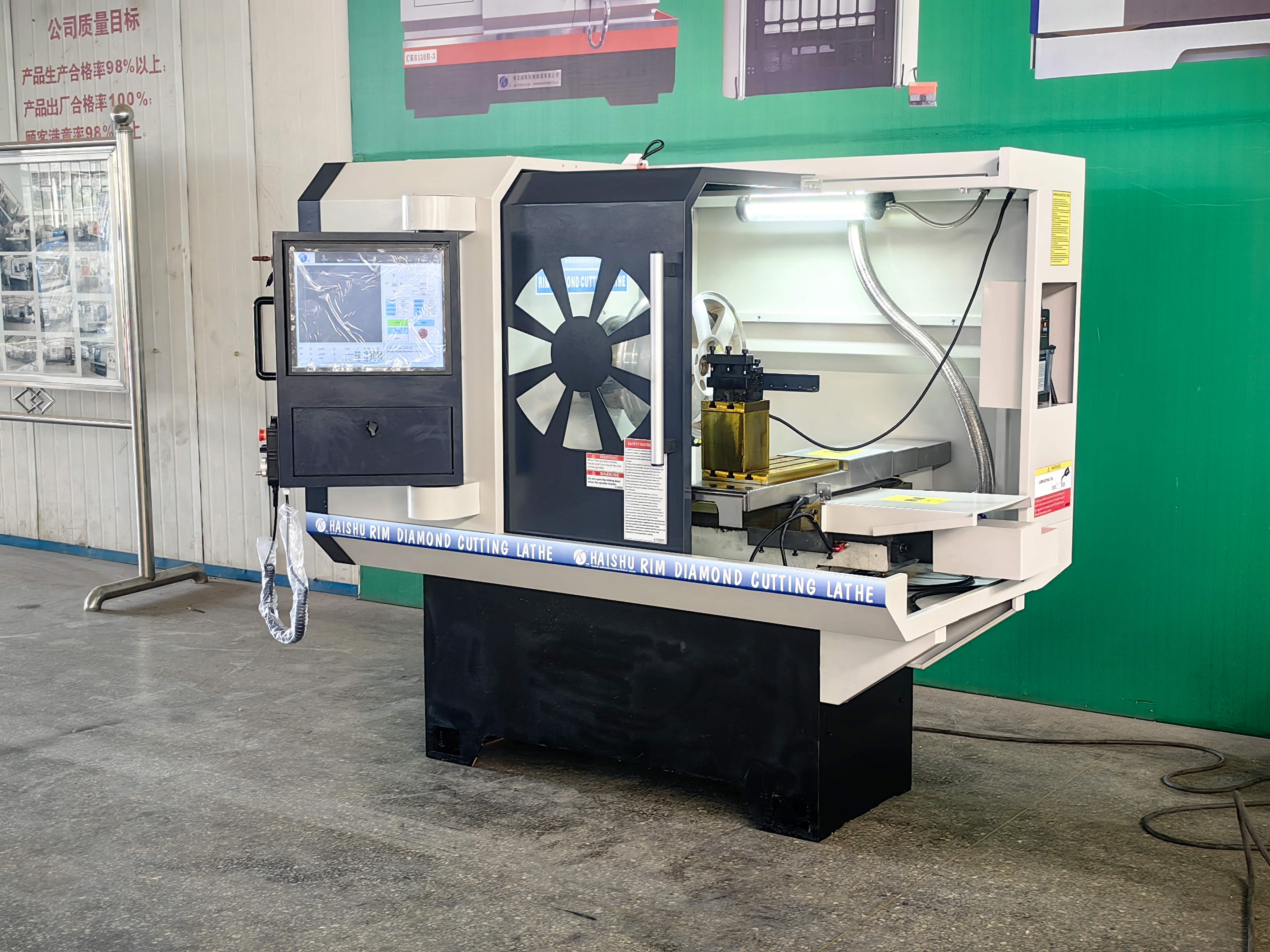 Automatic Wheel CNC Machine CK6160Q Diamond Cut Alloy Wheels Lathe