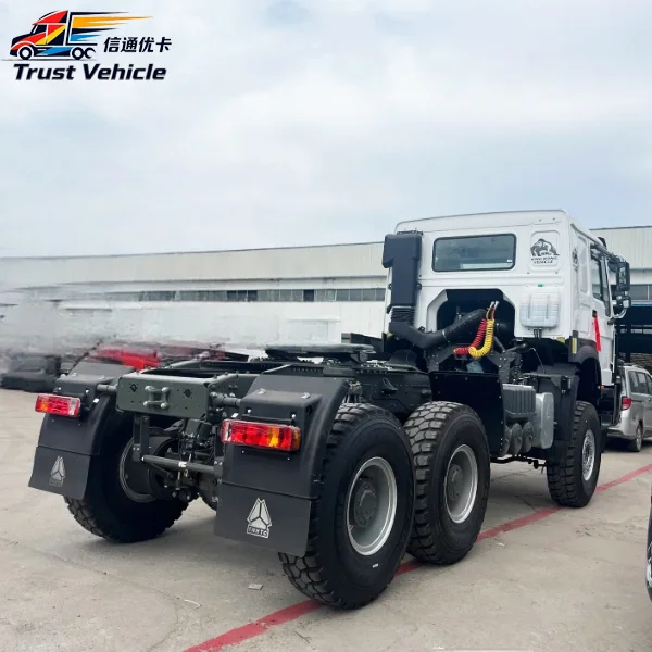 Sinotruck Howo 6X6 10 Wheeler Tractor Truck