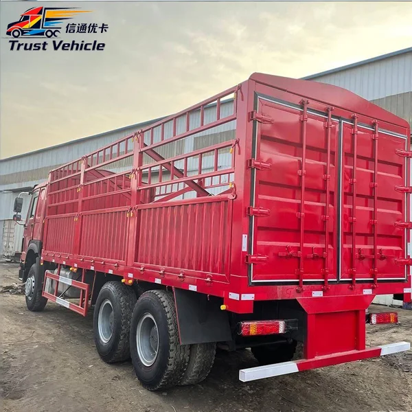 Sinotruck HOWO 6×4 Stake Cargo Truck