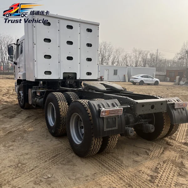 Sinotruck HOWO NX 6×4 CNG Heavy Duty Tractor Head