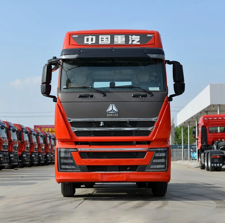 Sinotruk Howo 6×4 tractor truck A7