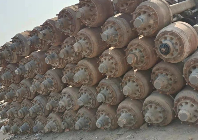 Semi-Trailer Axle View 6