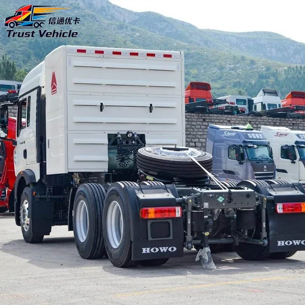 HOWO TX CNG 6X4 10 Wheels Tractor Truck