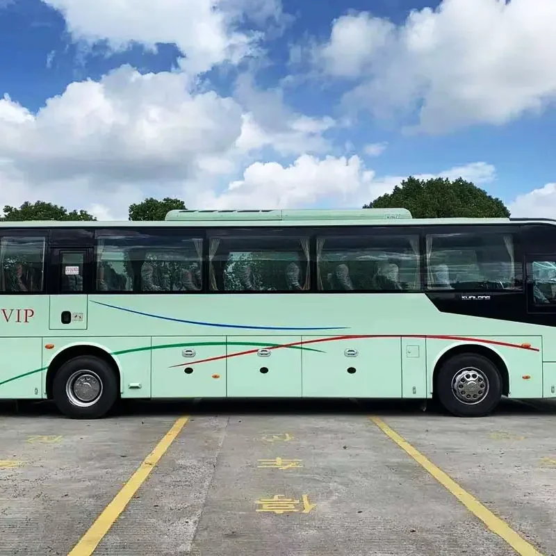 High Capacity 70 Seater Yutong Coach Bus China Factory Suppliers