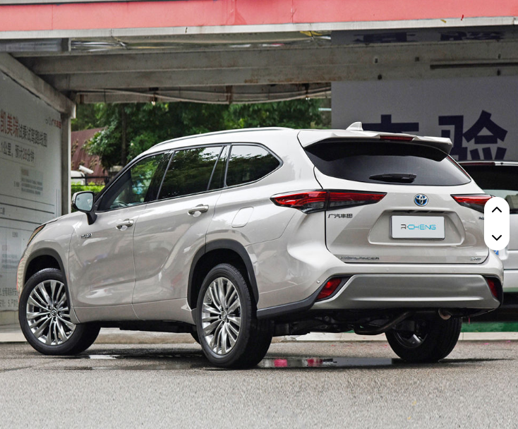 Toyota Highlander Rear View