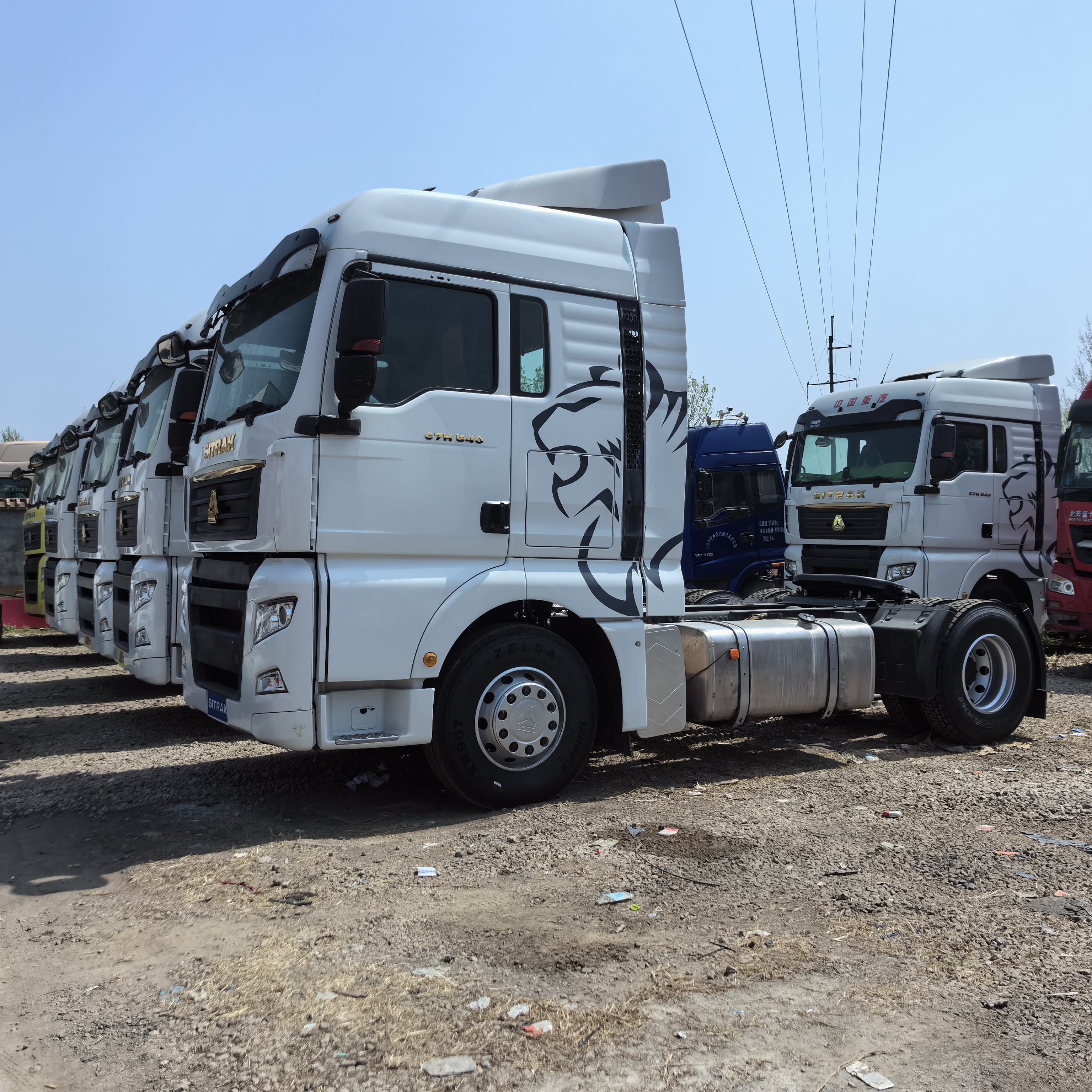 Second-Hand Sinotruk Howo 4×2 T7H Tractor TruckT7H C7h G7h