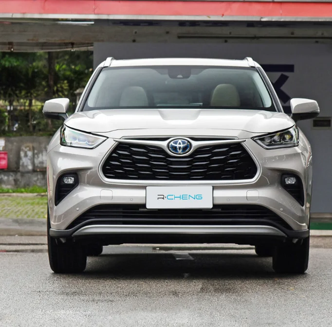 2023 Toyota Highlander SUV China Factory Suppliers High Performance Family Vehicle