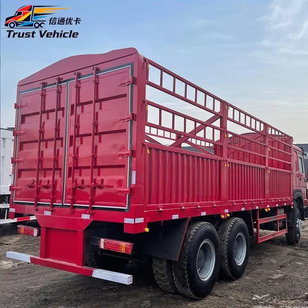 Sinotruck HOWO 6×4 Stake Cargo Truck