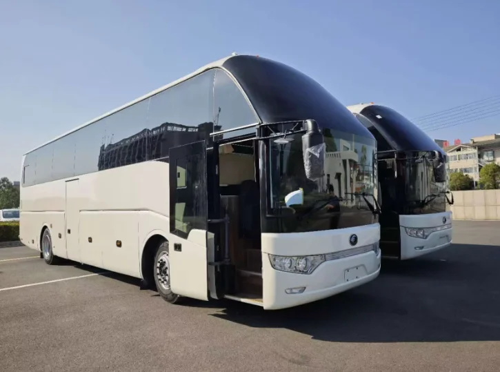 China Yutong 55Seater Coach Bus Suppliers High Capacity Diesel Bus Factory