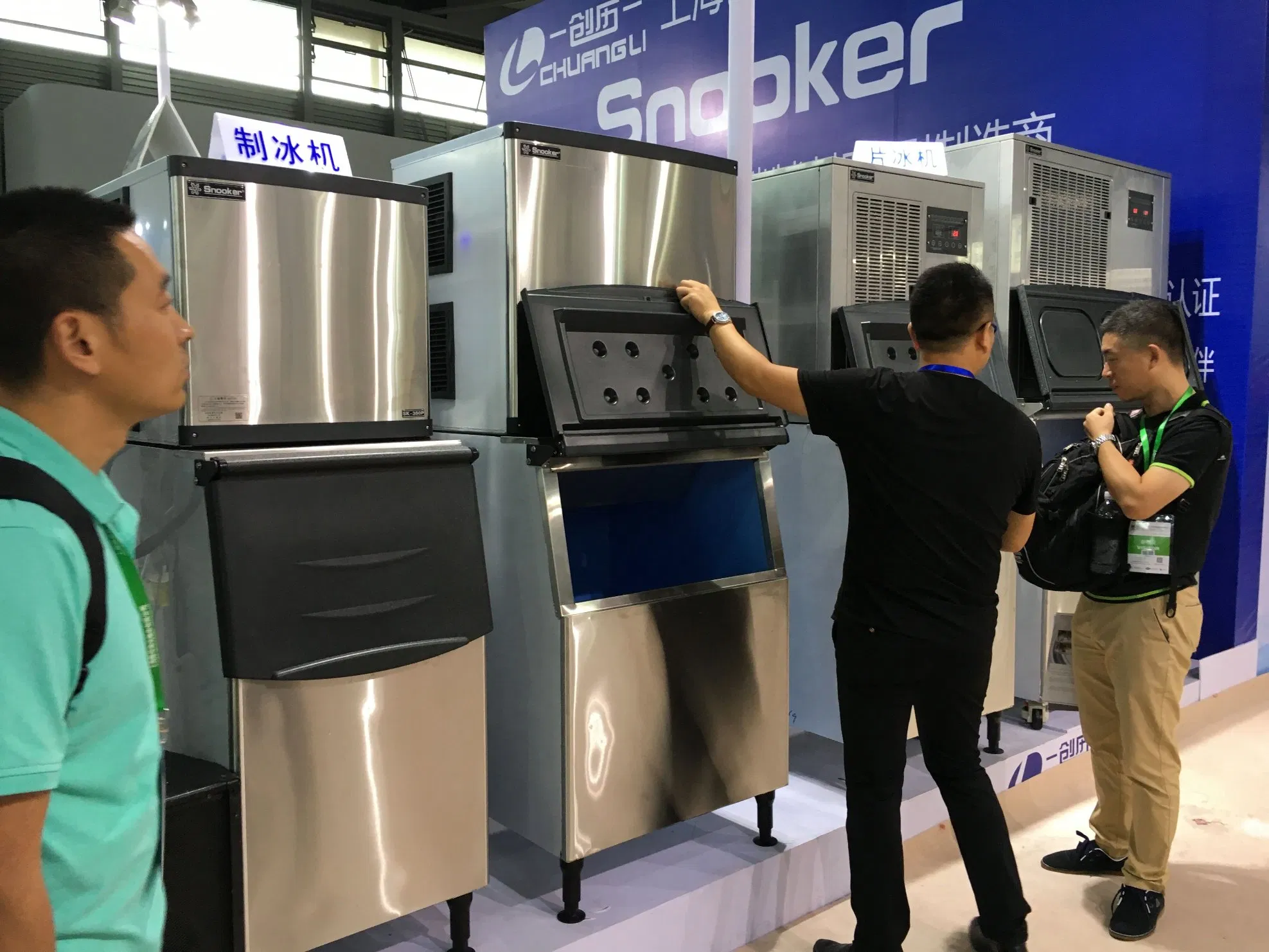 1000kg/24 Hours Commercial Sk-2000p Cube Square Ice Machine for Coffee/Kitchen