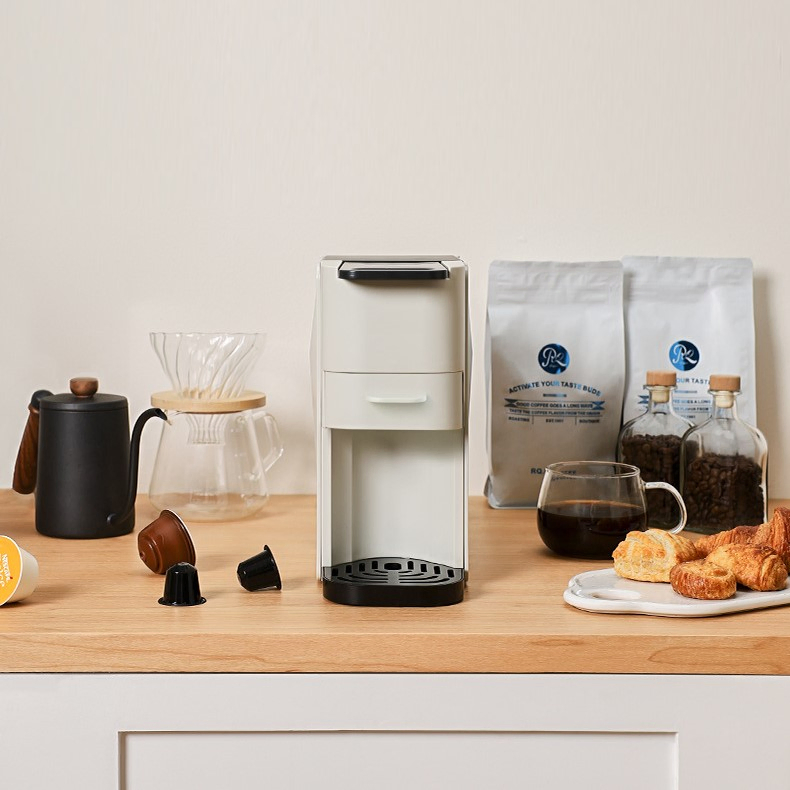 Household 0.7 L Multi-Function Espresso Coffee Machine 3 in 1 Capsule Coffee Maker