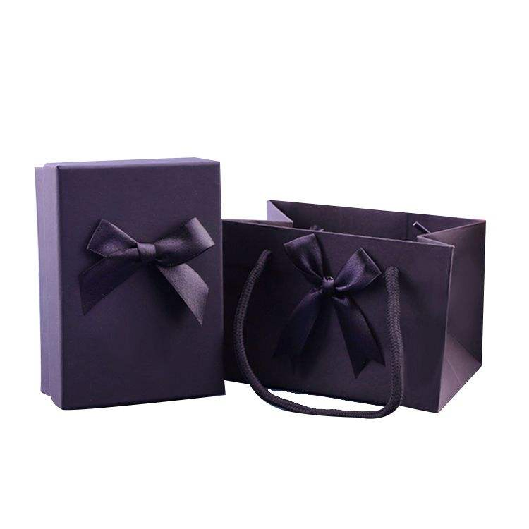 Caja de regalo de papel magnético personalizada para auriculares, empaquetado en cartón tipo maleta para ropa