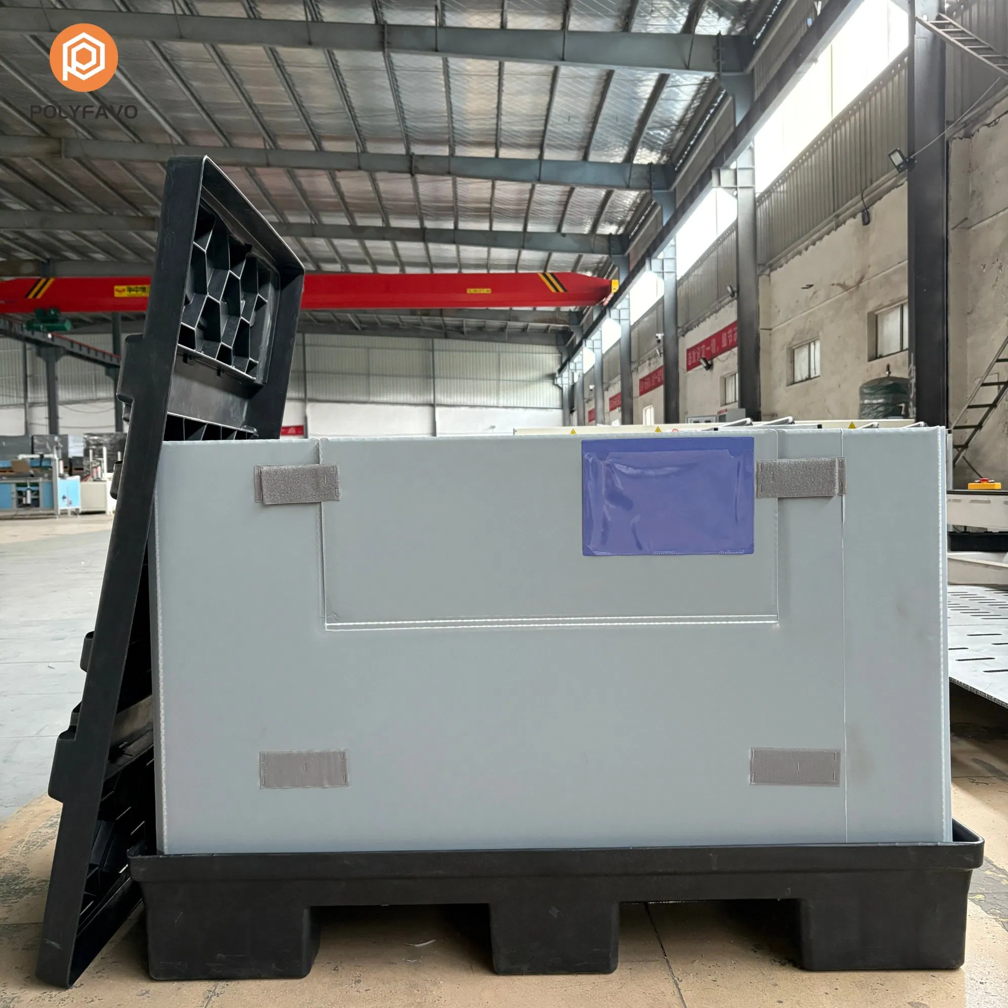 Caja de palet grande personalizable con funda de plástico resistente y tapa para piezas de automóviles