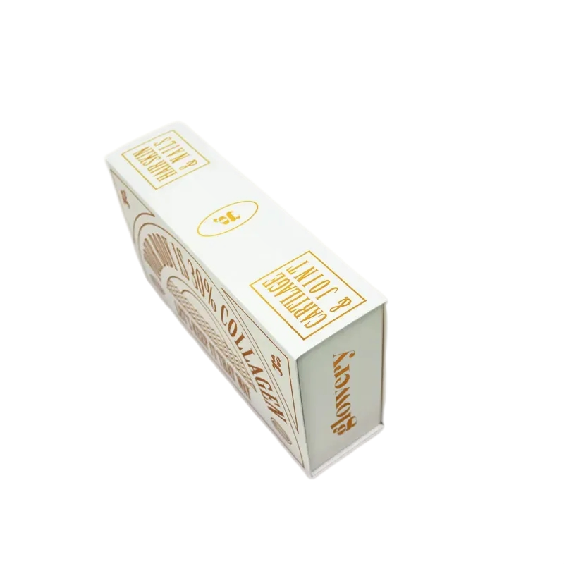 Caja de regalo de lujo con foil dorado para un envoltorio elegante