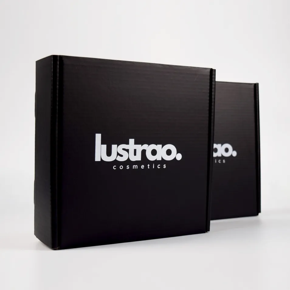 Caja de envío resistente