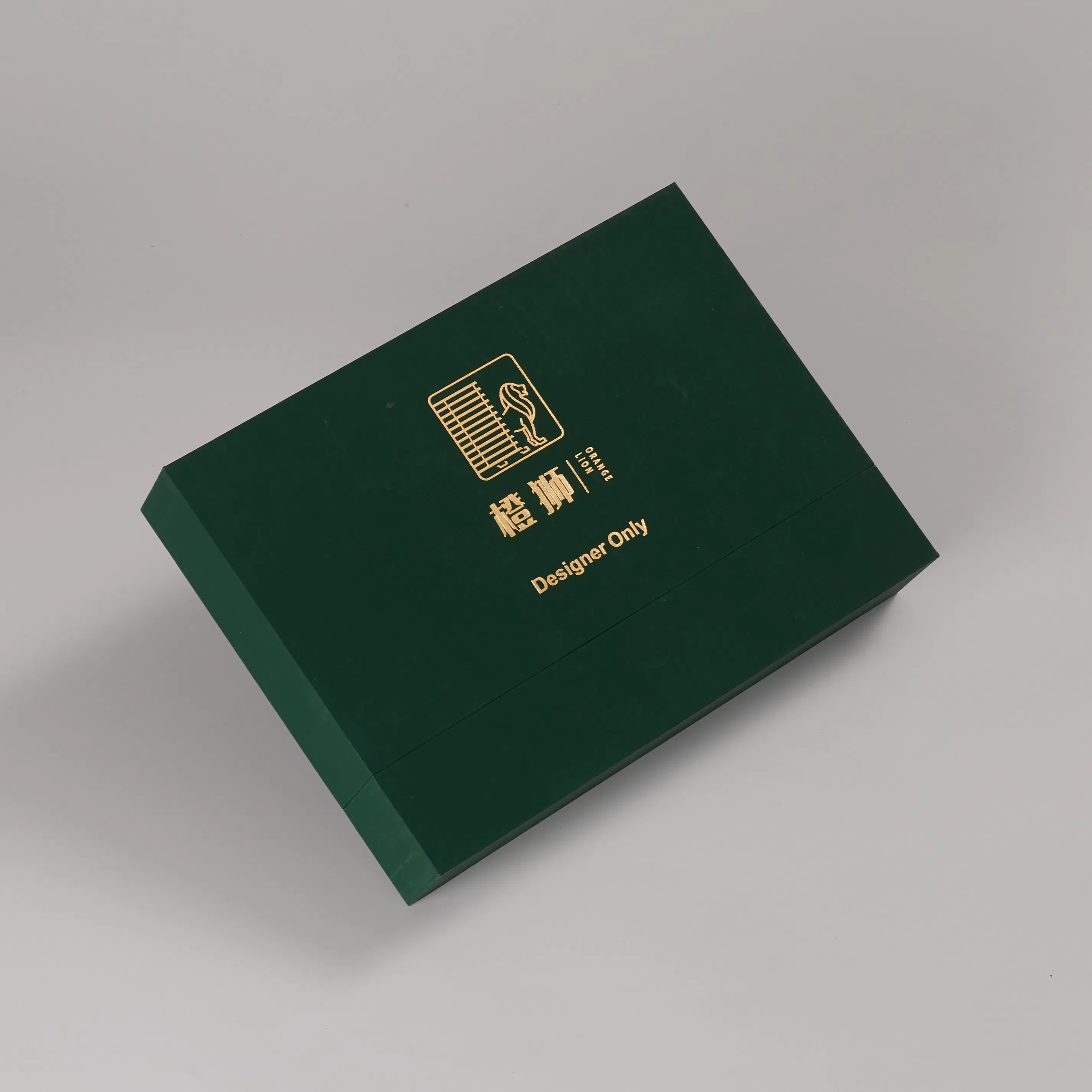 Caja de regalo artesanal elegante para un envoltorio de regalo premium