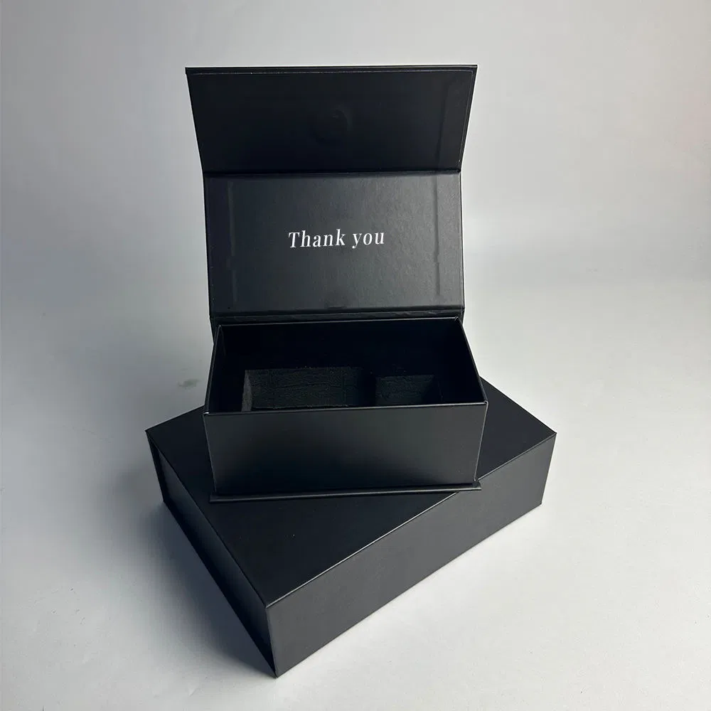 Caja de regalo de cartón plegable magnética personalizada de lujo con cinta de papel negra, caja de material reciclado para perfume